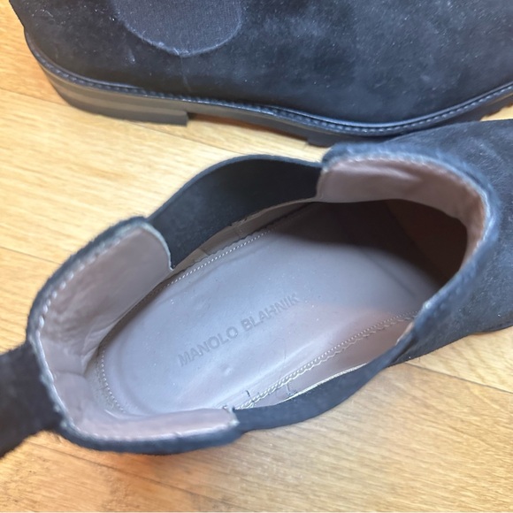 Men’s Manolo Blahnik black calf suede Chelsea boot - Picture 4 of 5